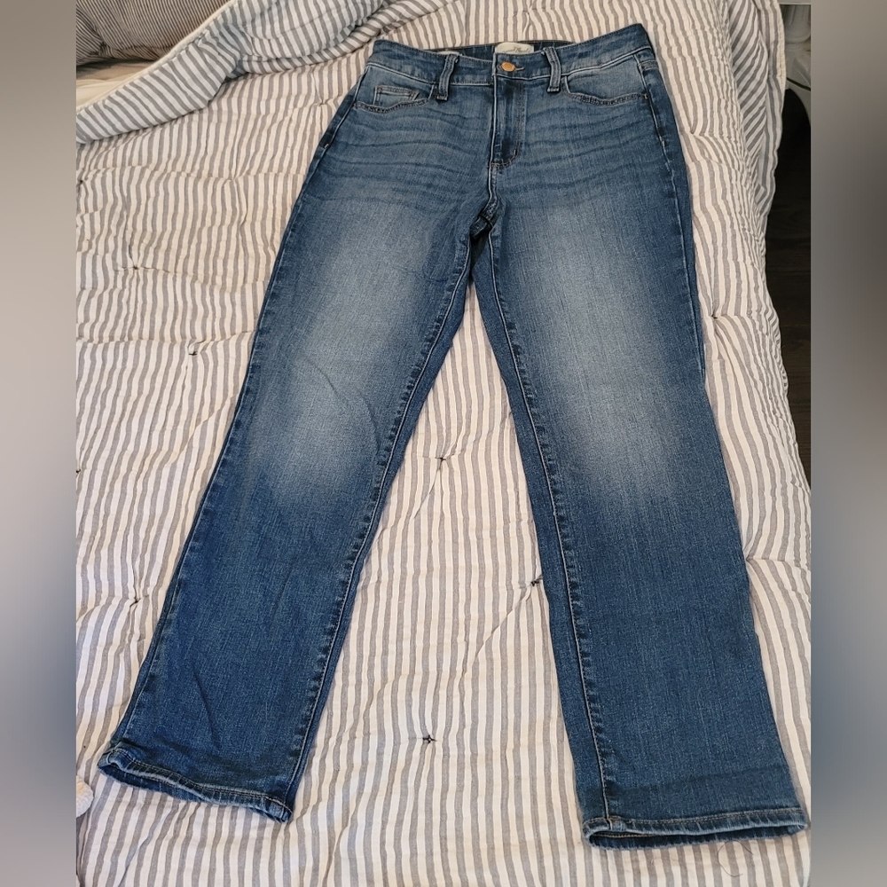 Universal Thread Jean's Size 4 - High Rise Slim Straight